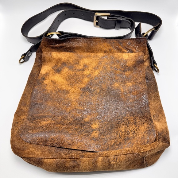 SAS‎ Soft Brown Leather Distressed Crossbody Bag Portrait Collection Purse - Picture 1 of 13